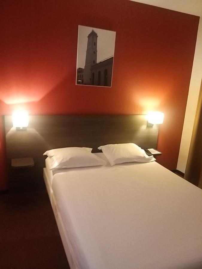 Studio Privatif Dans Hotel Residence Nimes Gare Luaran gambar